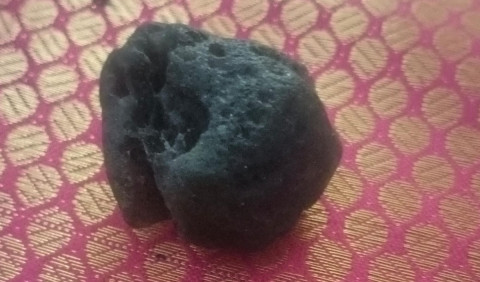 MAGICAL SINTHAMANI STONE 20 GRAMS - Black