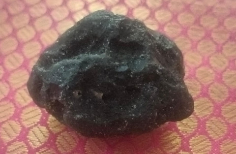MAGICAL SINTHAMANI STONE 40 GRAMS - Black
